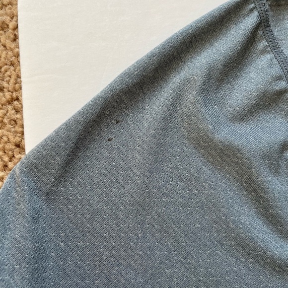 Vuori Tradewind Pocket Performance T-shirt Size Medium Blue - Picture 5 of 7